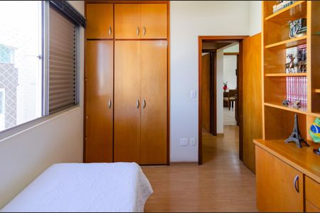 Apartamento à venda com 92m², 3 quartos e 2 vagas Apartamento à venda com 92m², 3 quartos e 2 vagasQuarto 2