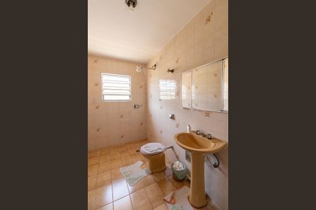 Casa para alugar com 120m², 3 quartos e 2 vagas Casa para alugar com 120m², 3 quartos e 2 vagasBanheiro 1