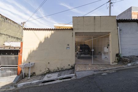 Casa para alugar com 120m², 3 quartos e 2 vagas Casa para alugar com 120m², 3 quartos e 2 vagasFachada