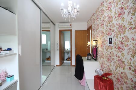 Casa de condomínio à venda com 144m², 3 quartos e 2 vagasSuíte 2