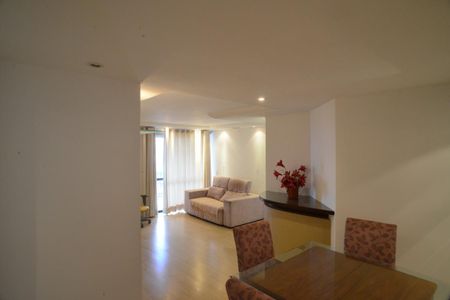 Apartamento à venda com 84m², 2 quartos e 1 vagaSala