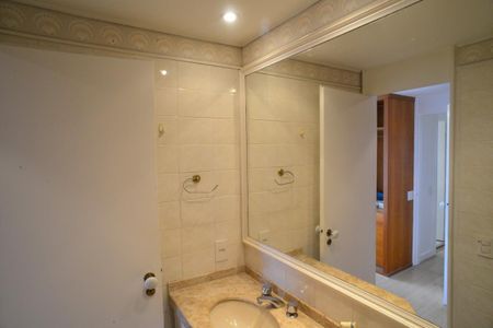 Apartamento à venda com 84m², 2 quartos e 1 vagaBanheiro da Suíte