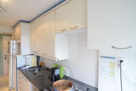 Apartamento à venda com 84m², 2 quartos e 1 vagaCozinha