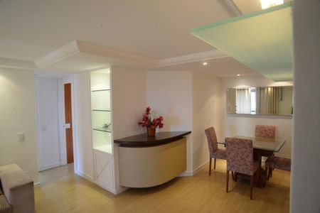 Apartamento à venda com 84m², 2 quartos e 1 vagaSala