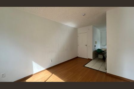 Sala de apartamento à venda com 2 quartos, 43m² em Vargem Pequena, Rio de Janeiro