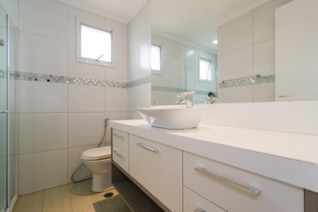 Apartamento à venda com 75m², 2 quartos e 2 vagasBanheiro da Suíte