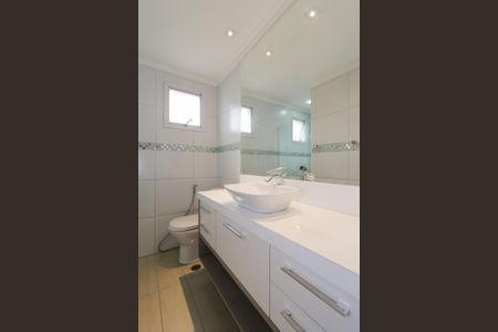 Apartamento à venda com 75m², 2 quartos e 2 vagasBanheiro da Suíte