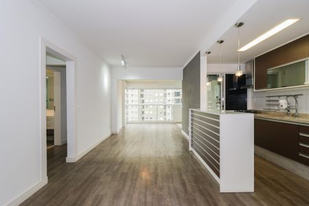 Sala de apartamento à venda com 2 quartos, 75m² em Vila Andrade, São Paulo
