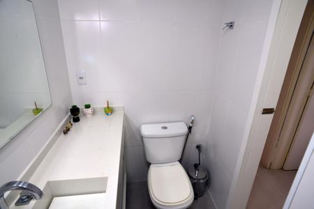 Apartamento à venda com 77m², 3 quartos e 1 vagaBanheiro Social