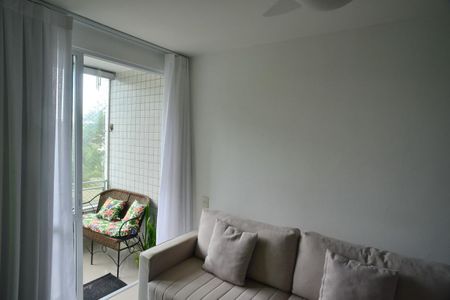 Sala de apartamento à venda com 3 quartos, 77m² em Barra da Tijuca, Rio de Janeiro