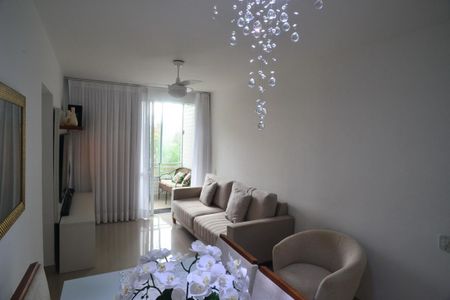 Sala de apartamento à venda com 3 quartos, 77m² em Barra da Tijuca, Rio de Janeiro