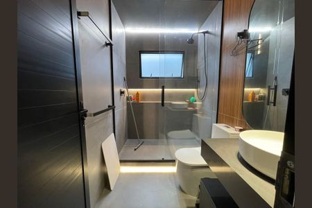 Casa à venda com 140m², 3 quartos e 2 vagasBanheiro Social