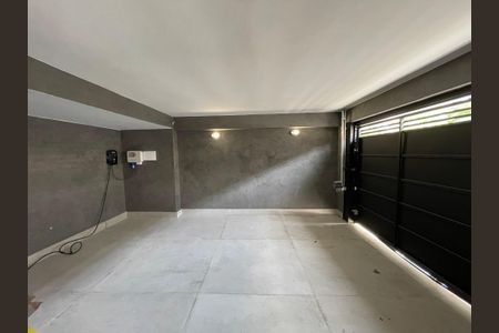 Casa à venda com 140m², 3 quartos e 2 vagasGaragem