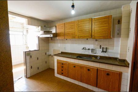 Apartamento à venda com 90m², 2 quartos e 1 vagaCozinha