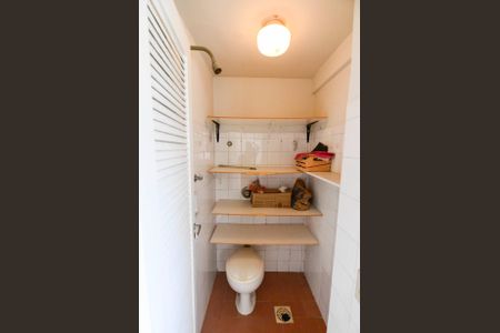 Apartamento à venda com 90m², 2 quartos e 1 vagaBanheiro de Serviço