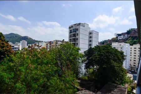 Apartamento à venda com 90m², 2 quartos e 1 vagaSuíte - Vista