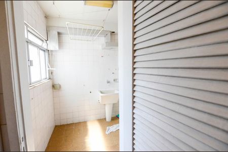 Apartamento à venda com 90m², 2 quartos e 1 vagaBanheiro de Serviço