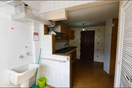 Apartamento à venda com 90m², 2 quartos e 1 vagaÁrea de Serviço