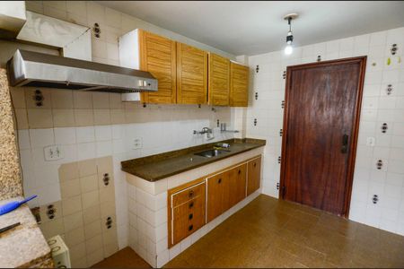 Apartamento à venda com 90m², 2 quartos e 1 vagaCozinha