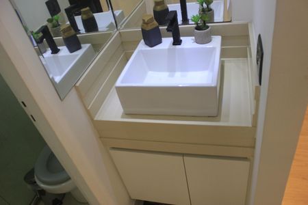 Apartamento à venda com 65m², 3 quartos e 1 vagaBanheiro social 