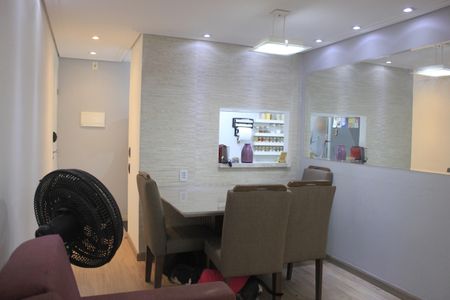 Sala de apartamento para alugar com 3 quartos, 65m² em Vila Itapegica, Guarulhos