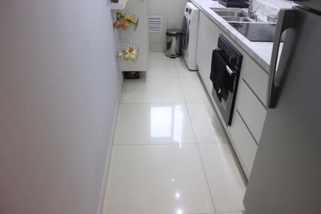 Apartamento à venda com 65m², 3 quartos e 1 vagaCozinha com lavanderia 