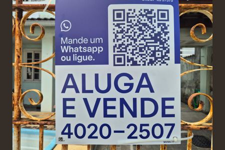 Casa de condomínio à venda com 151m², 4 quartos e 2 vagasPlaca