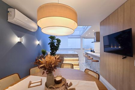Apartamento à venda com 110m², 2 quartos e 1 vagaSala de Jantar