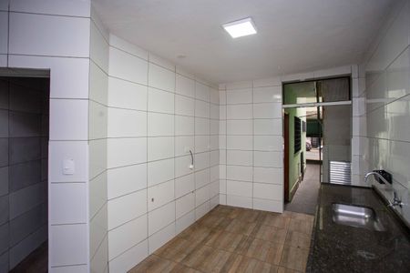 Casa para alugar com 355m², 5 quartos e 4 vagasCozinha 2