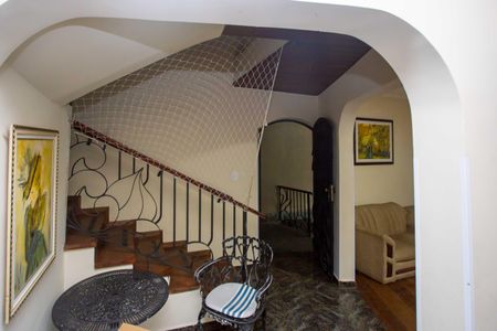 Casa para alugar com 355m², 5 quartos e 4 vagasHall