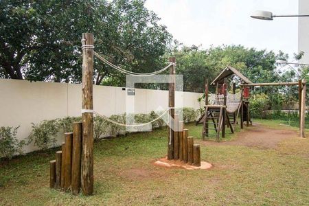 Apartamento à venda com 77m², 3 quartos e 2 vagasÁrea comum - Playground