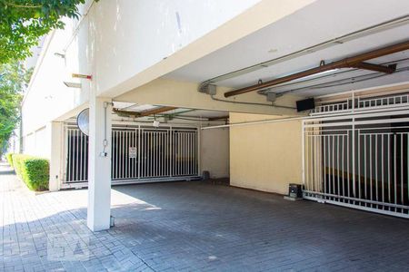 Apartamento à venda com 77m², 3 quartos e 2 vagasFachada e portaria