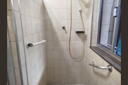 Casa à venda com 151m², 4 quartos e 3 vagasBanheiro 2