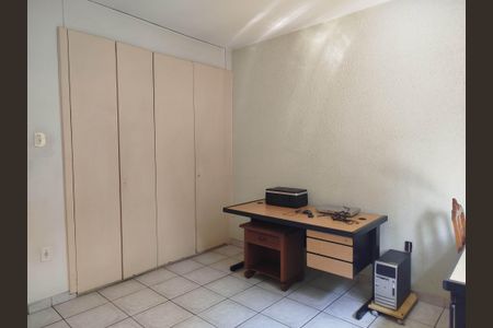 Casa à venda com 151m², 4 quartos e 3 vagasQuarto 2