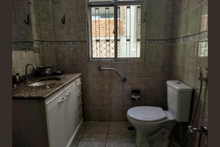 Casa à venda com 151m², 4 quartos e 3 vagasBanheiro 1