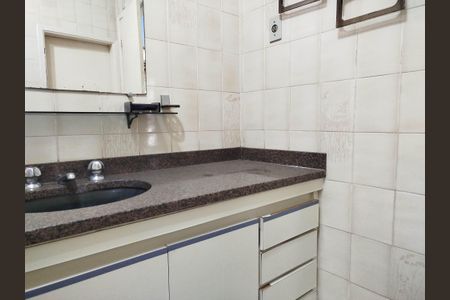 Casa à venda com 151m², 4 quartos e 3 vagasBanheiro 2