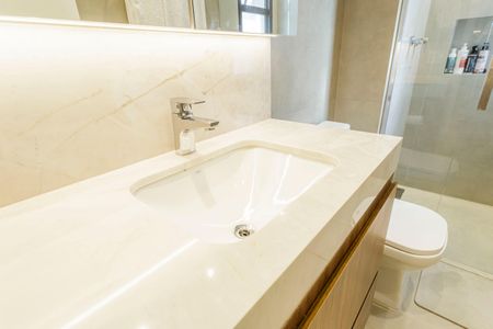 Apartamento à venda com 68m², 2 quartos e 1 vagaBanheiro da Suíte 2