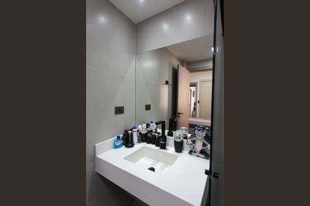 Apartamento à venda com 96m², 2 quartos e 1 vaga Apartamento à venda com 96m², 2 quartos e 1 vagaBanheiro da Suíte 2