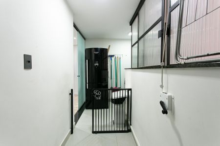 Apartamento à venda com 96m², 2 quartos e 1 vaga Apartamento à venda com 96m², 2 quartos e 1 vagaÁrea de Serviço