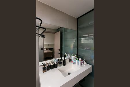 Apartamento à venda com 96m², 2 quartos e 1 vaga Apartamento à venda com 96m², 2 quartos e 1 vagaBanheiro da Suíte 1