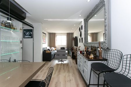 Apartamento à venda com 96m², 2 quartos e 1 vaga Apartamento à venda com 96m², 2 quartos e 1 vagaSala