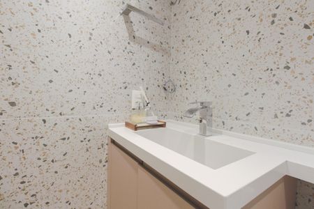 Apartamento à venda com 67m², 2 quartos e 1 vagaBanheiro Social