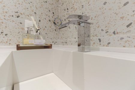 Apartamento à venda com 67m², 2 quartos e 1 vagaBanheiro Social