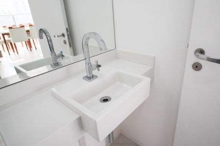 Lavabo de apartamento à venda com 2 quartos, 74m² em Indianópolis, São Paulo