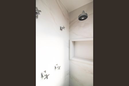 Apartamento à venda com 74m², 2 quartos e 1 vagaBanheiro da Suíte 2