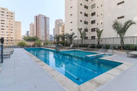 Apartamento à venda com 159m², 2 quartos e 2 vagasÁrea comum - Piscina