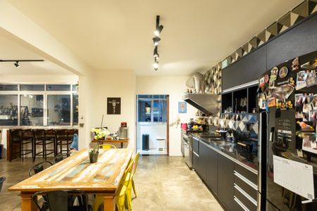 Apartamento à venda com 105m², 2 quartos e 1 vagaCozinha