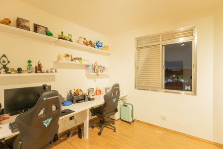 Apartamento à venda com 105m², 2 quartos e 1 vagaQuarto 