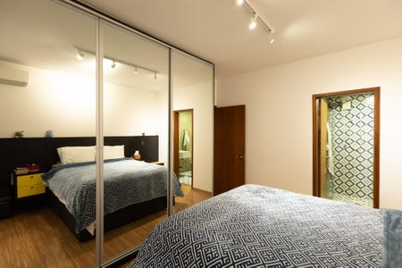 Apartamento à venda com 105m², 2 quartos e 1 vagaSuíte