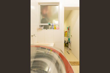 Apartamento à venda com 105m², 2 quartos e 1 vagaÁrea de Serviço